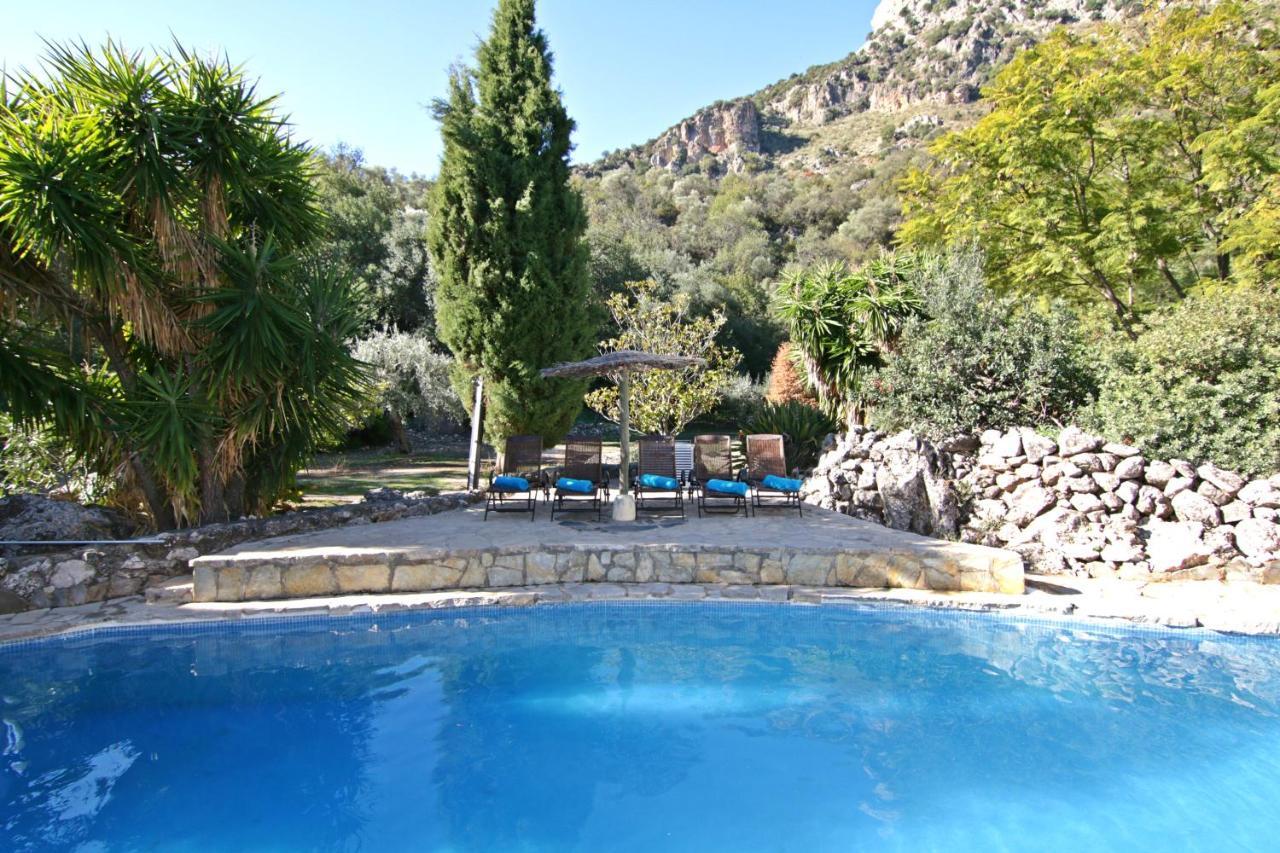 Casas Rurales Los Algarrobales El Gastor Exterior foto